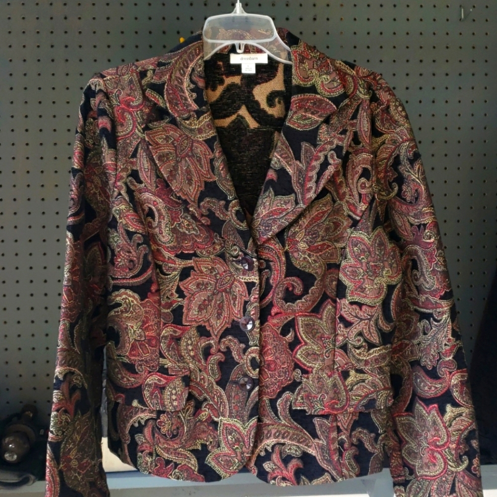 Beautiful paisley jacquard jacket